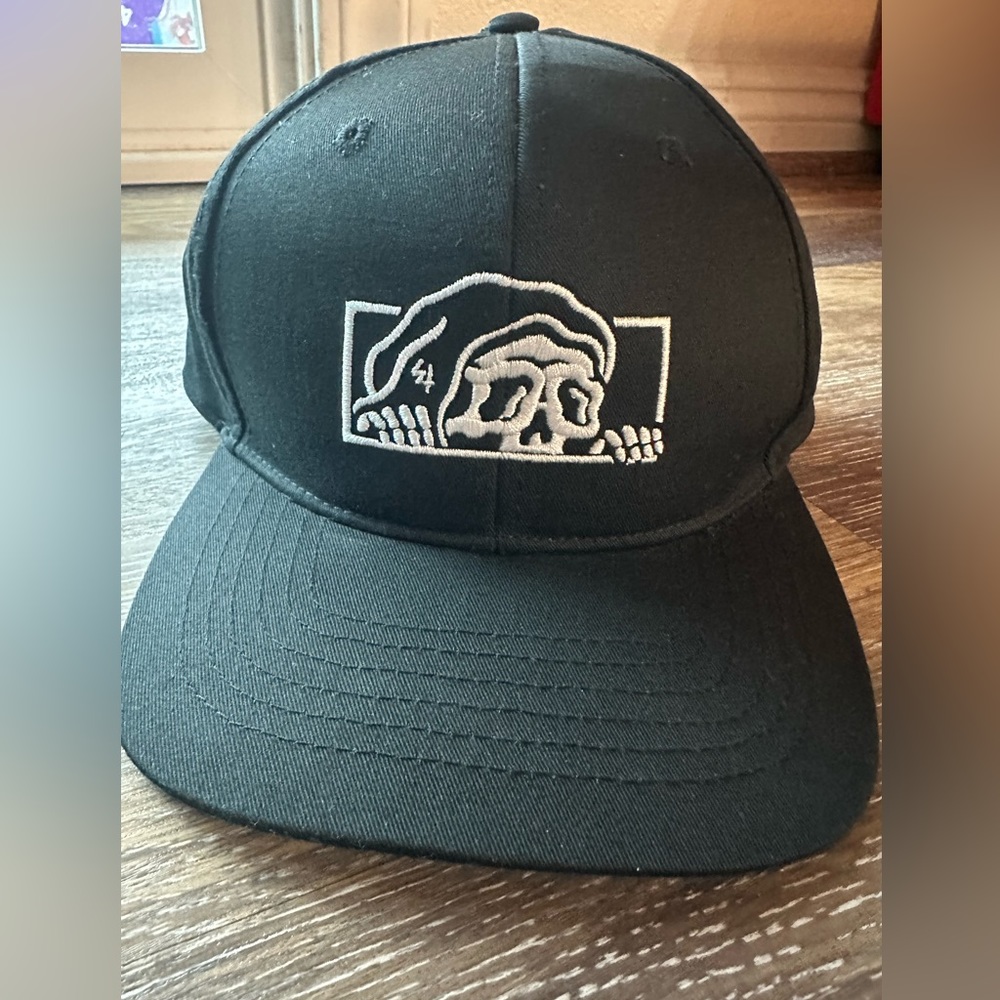 Lurking class hat Men’s adjustable strap